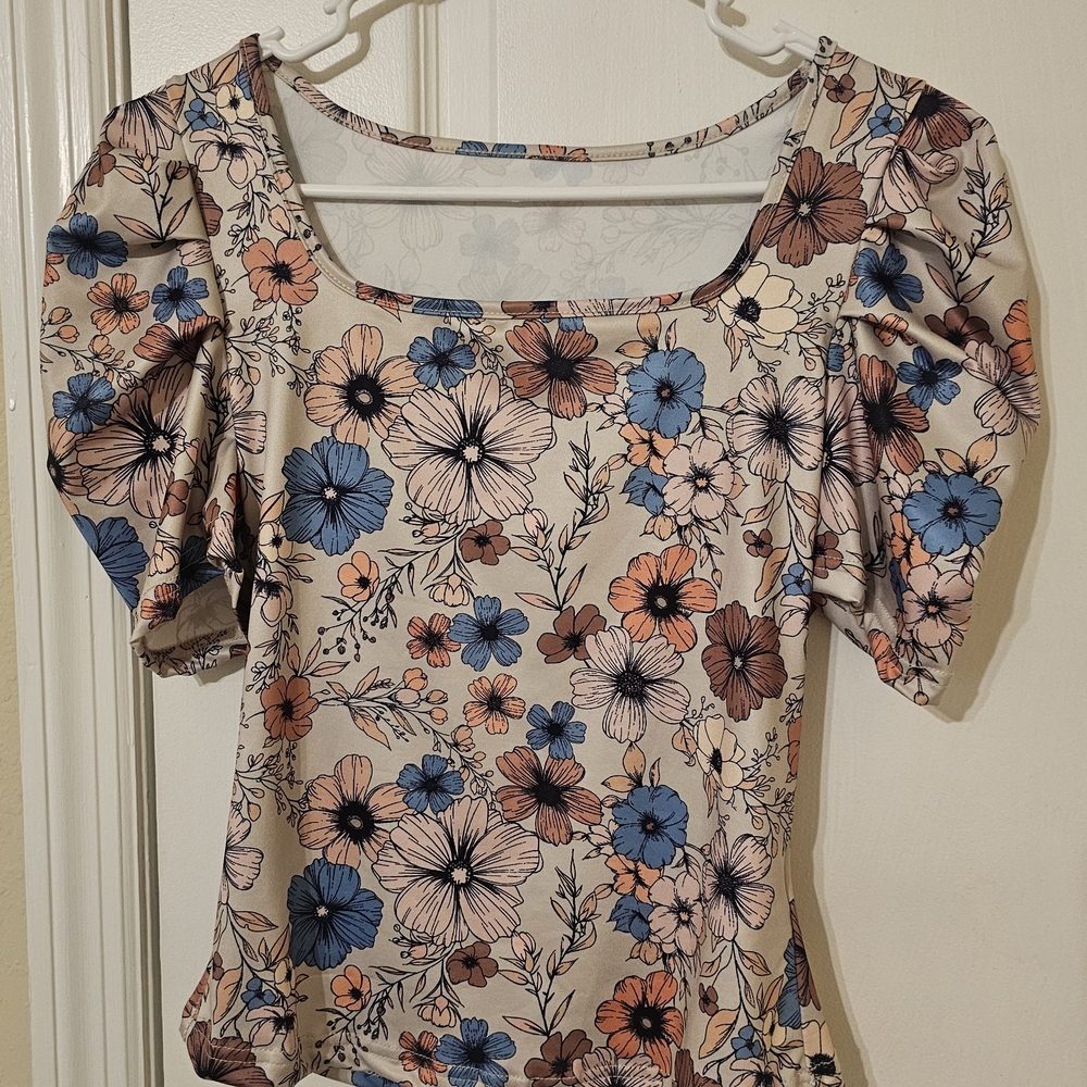 Elegant Floral Square Neck Blouse